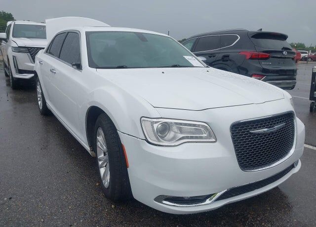 2015 CHRYSLER 300