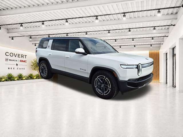 2025 RIVIAN R1S