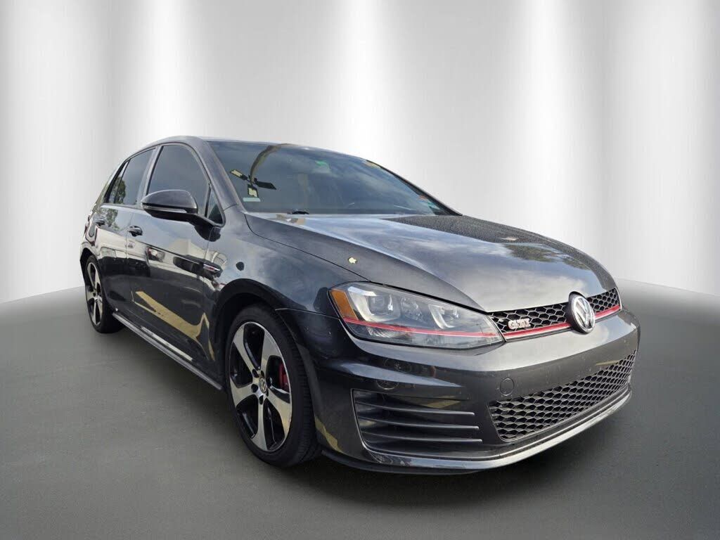 2016 VOLKSWAGEN Golf GTI