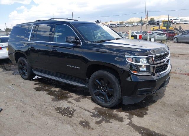 2018 CHEVROLET Suburban