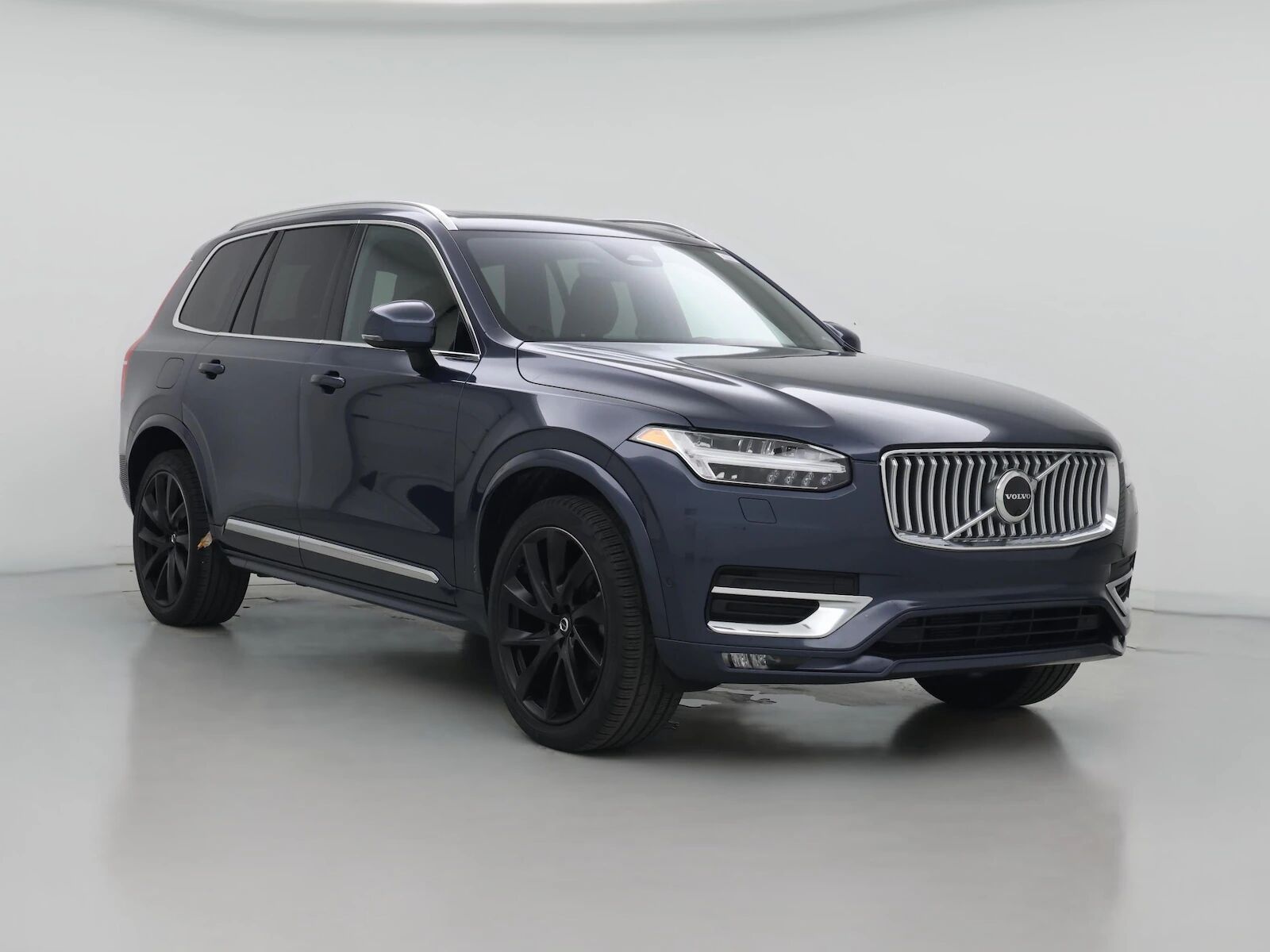 2023 VOLVO XC90