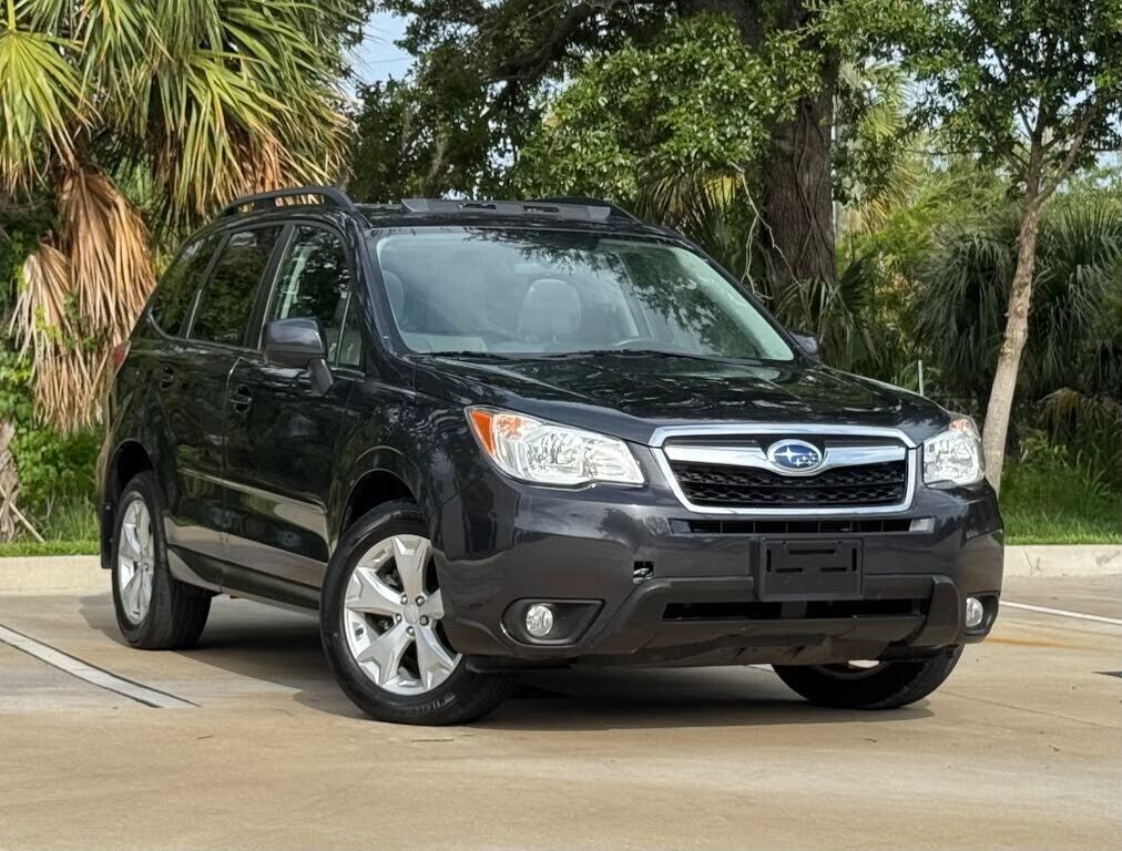 2014 SUBARU Forester