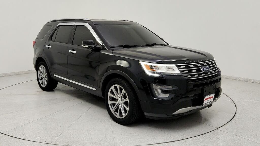 2017 FORD Explorer