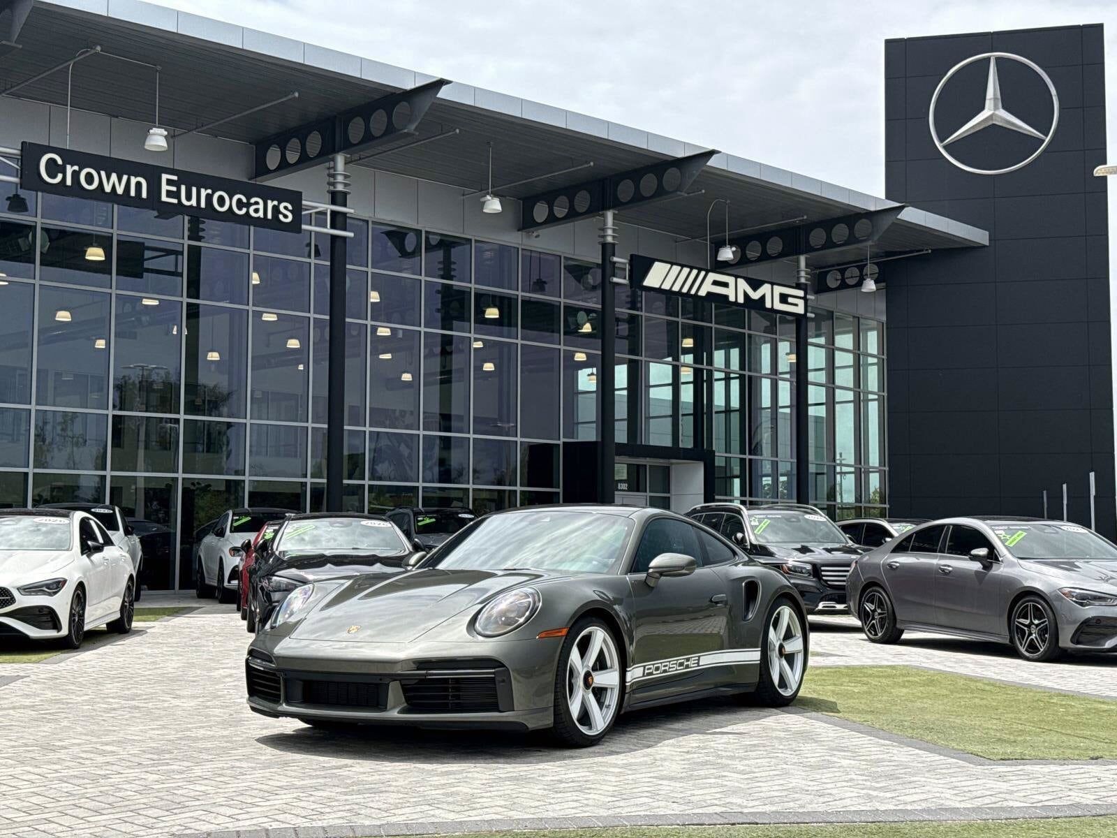 2025 PORSCHE 911