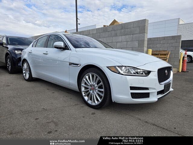 2017 JAGUAR XE