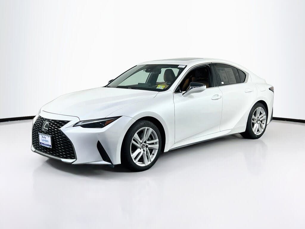 2021 LEXUS IS