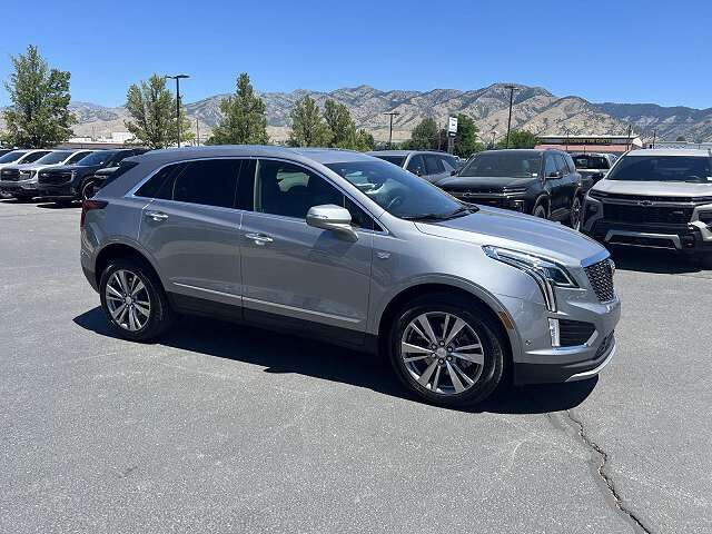 2025 CADILLAC XT5