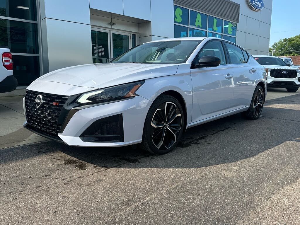 2023 NISSAN Altima