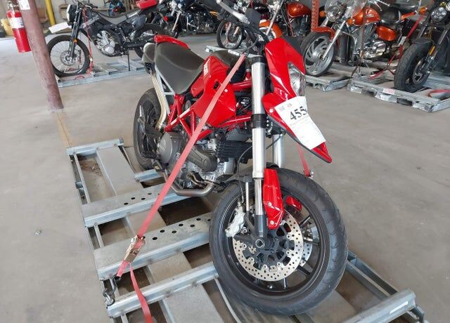 2012 DUCATI Hypermotard