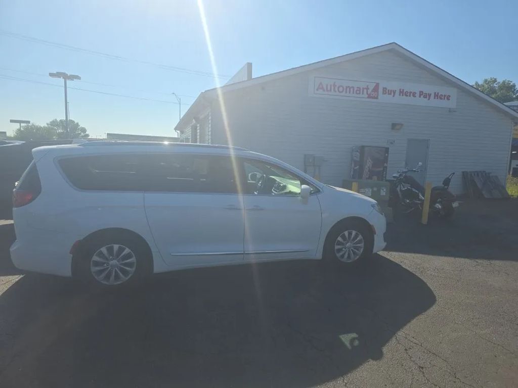 2018 CHRYSLER Pacifica