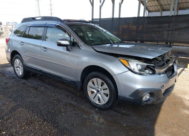 2017 SUBARU Outback