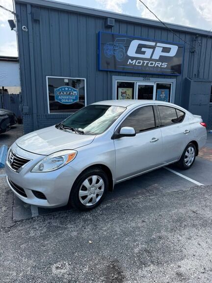2014 NISSAN Versa