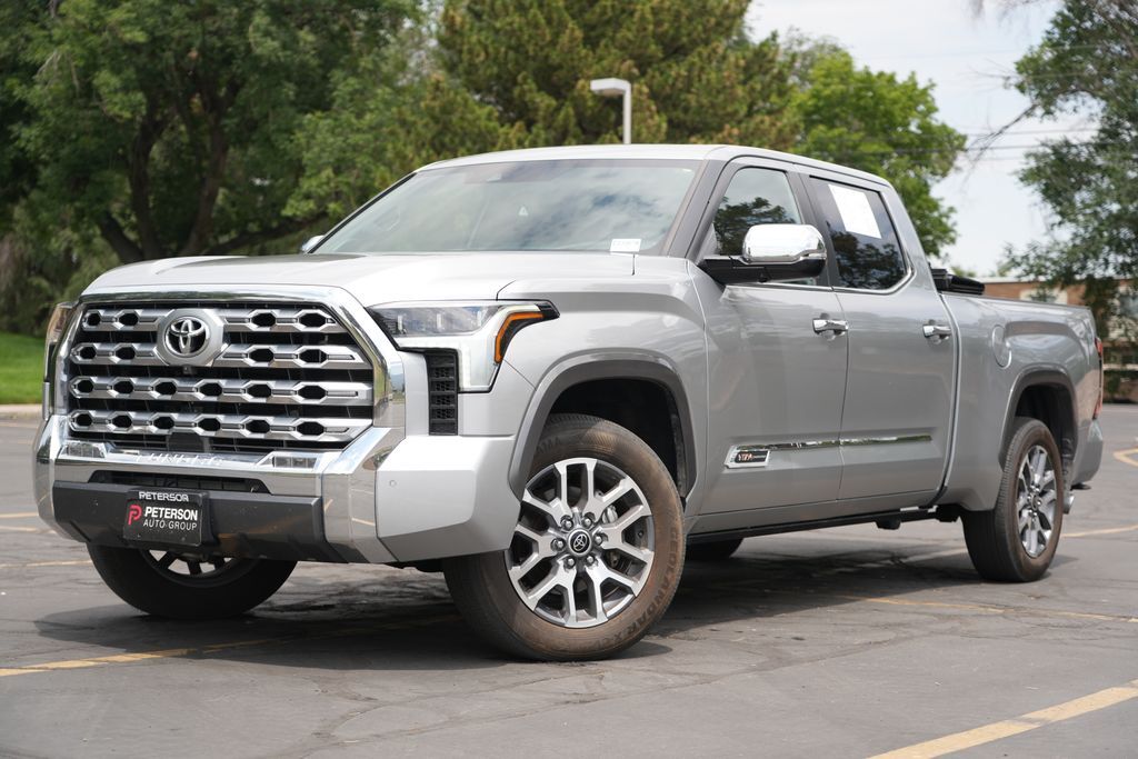 2024 TOYOTA Tundra