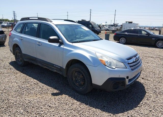 2013 SUBARU Outback