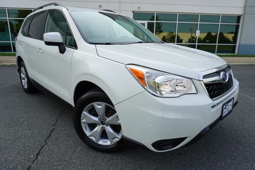 2016 SUBARU Forester