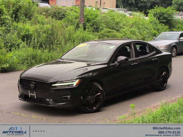 2024 VOLVO S60