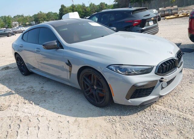 2023 BMW M8