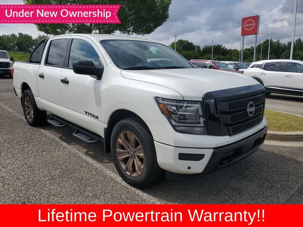 2024 NISSAN Titan