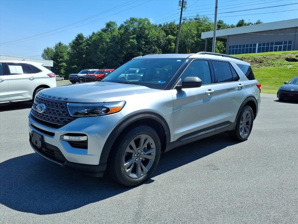 2021 FORD Explorer