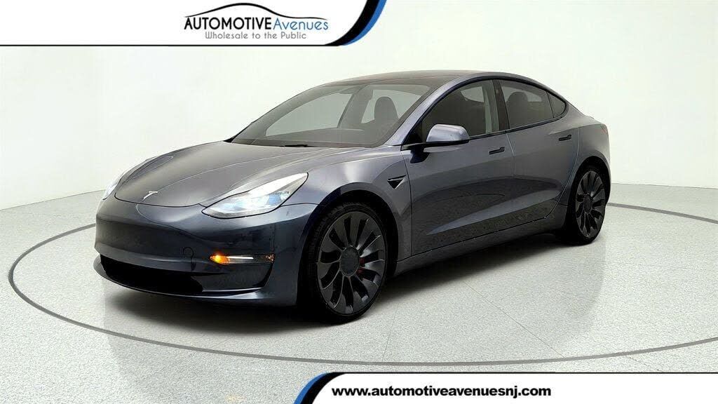 2023 TESLA Model 3