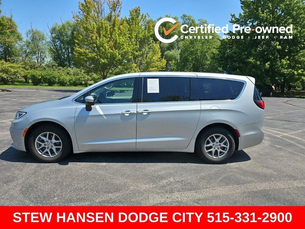 2023 CHRYSLER Pacifica