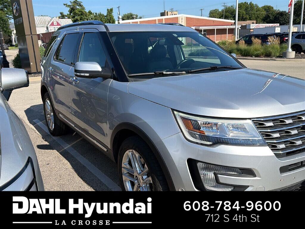 2017 FORD Explorer