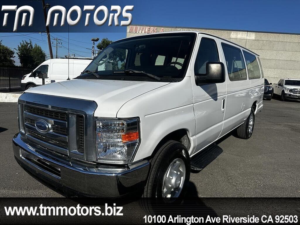 2012 FORD E-350