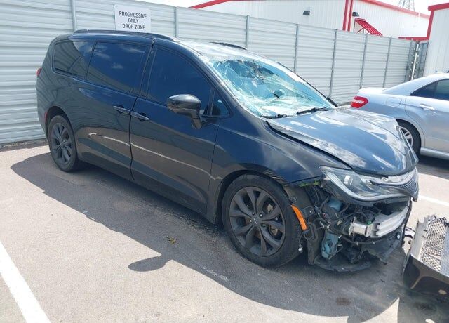 2019 CHRYSLER Pacifica