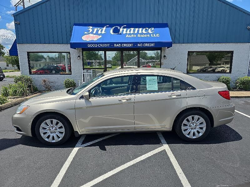 2013 CHRYSLER 200