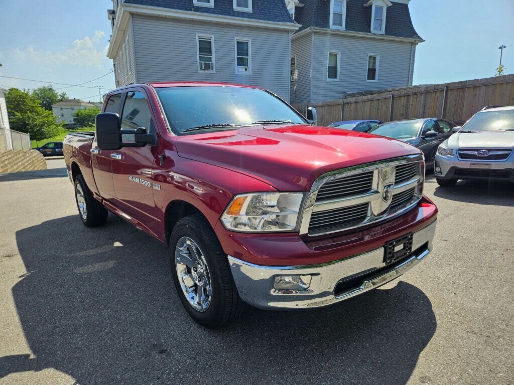 2012 DODGE Ram