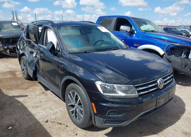 2019 VOLKSWAGEN Tiguan