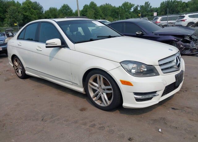 2012 MERCEDES-BENZ C-Class