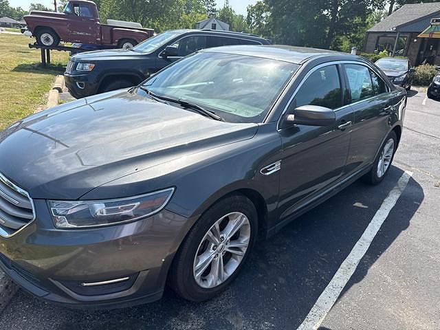 2016 FORD Taurus