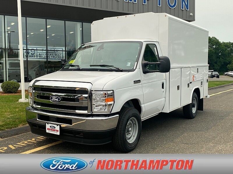 2027 FORD E-350