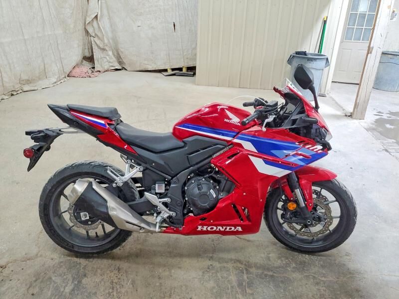 2025 HONDA CB