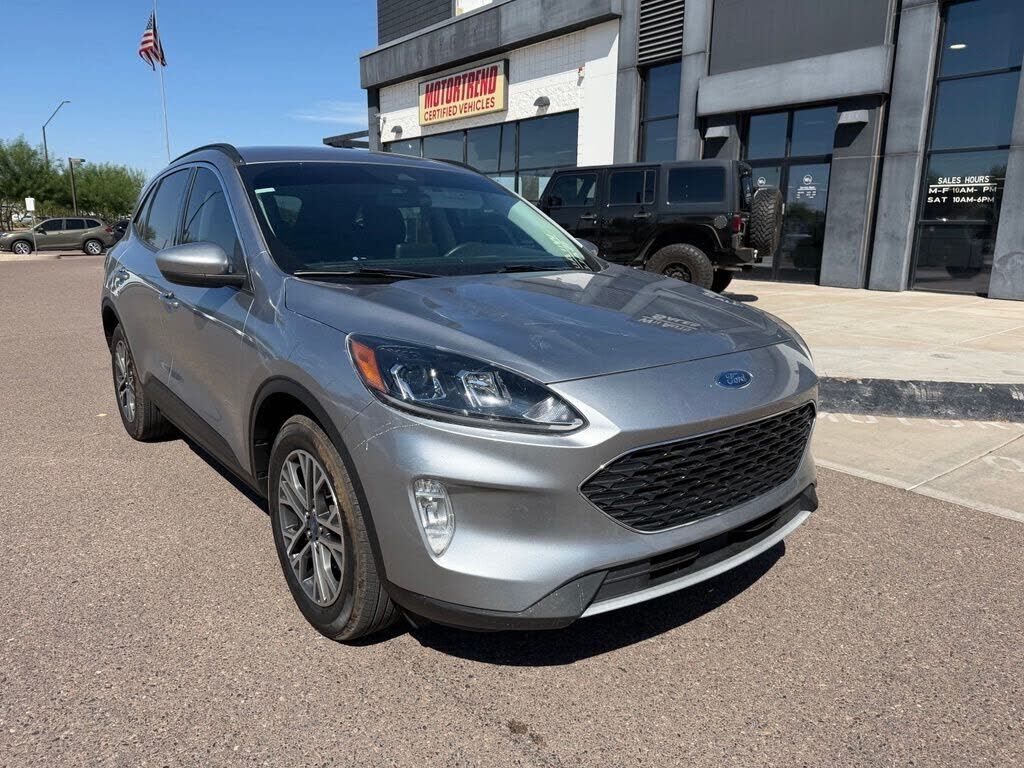 2021 FORD Escape