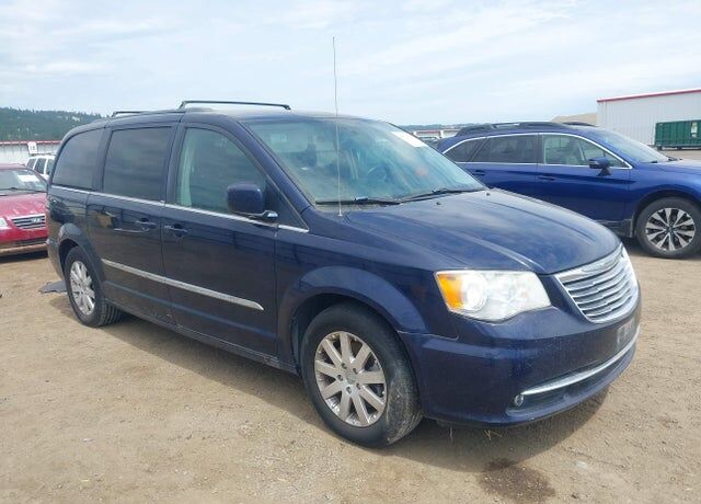 2014 CHRYSLER Town and Country