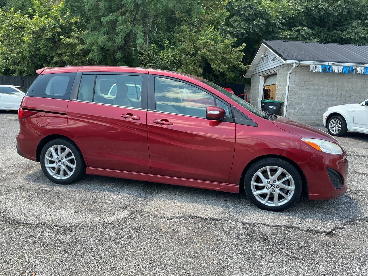 2015 MAZDA Mazda5