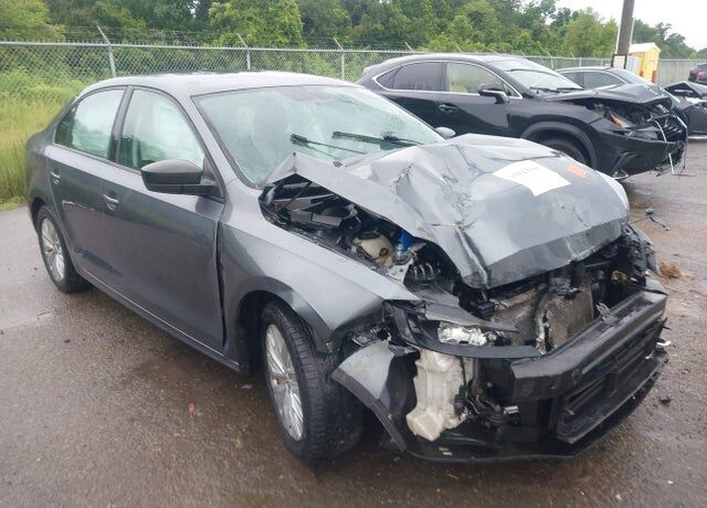 2015 VOLKSWAGEN Jetta
