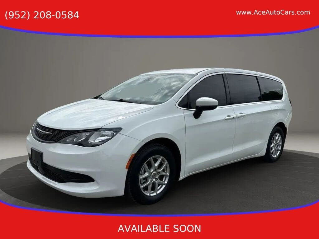 2023 CHRYSLER Voyager
