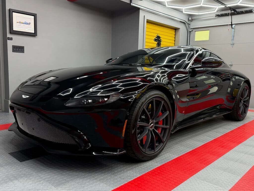 2020 ASTON MARTIN Vantage