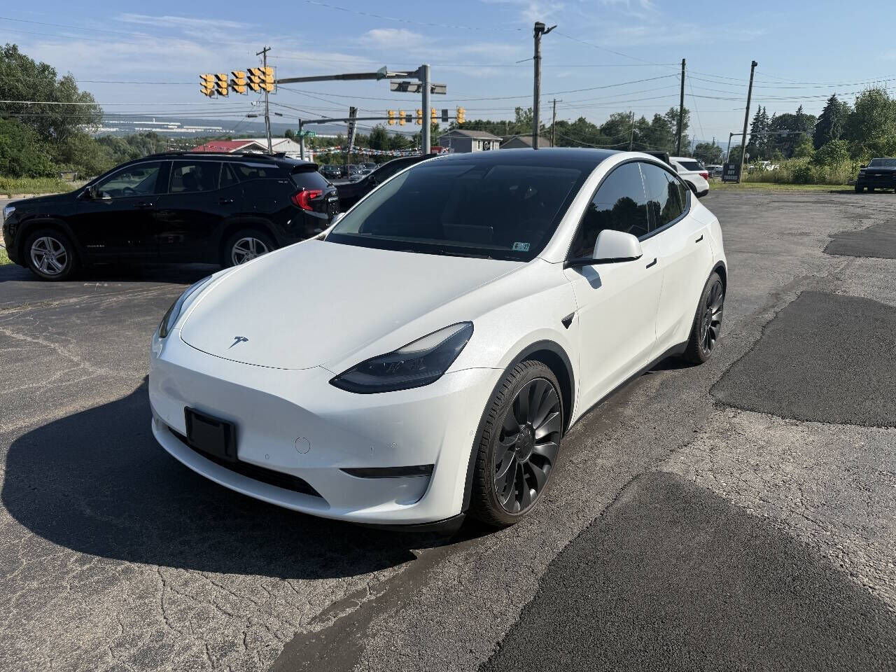 2022 TESLA Model Y
