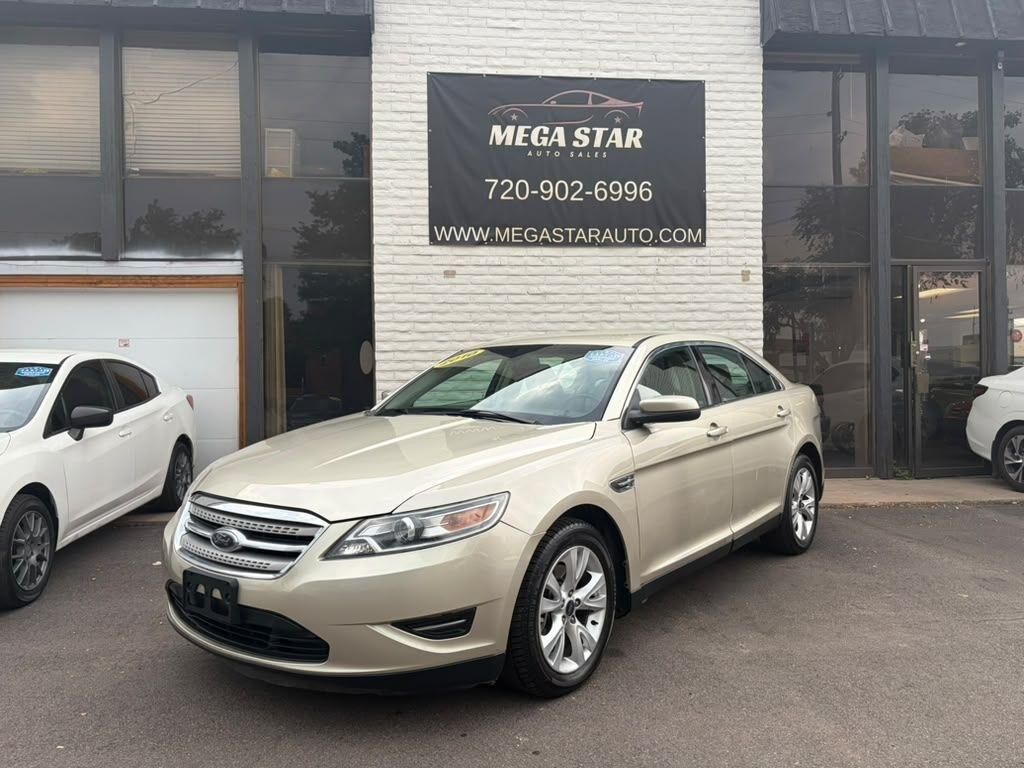 2010 FORD Taurus