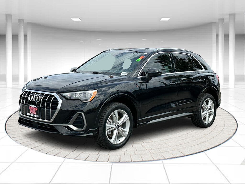 2022 AUDI Q3