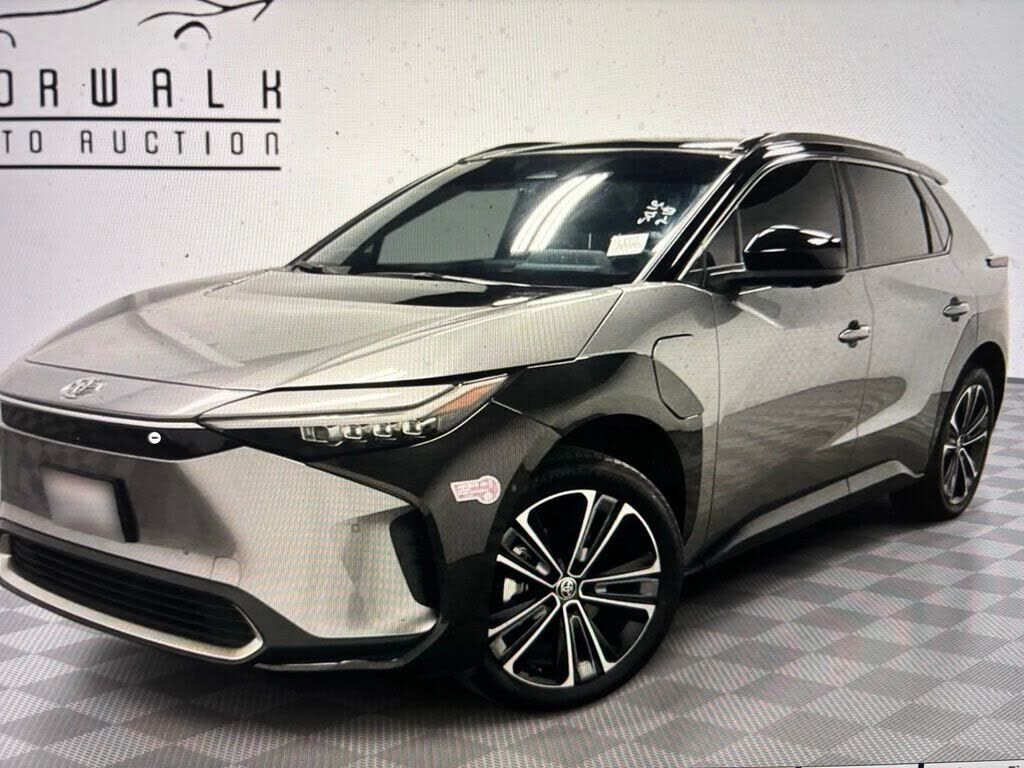 2024 TOYOTA bZ4X