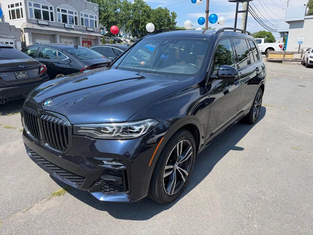 2022 BMW X7
