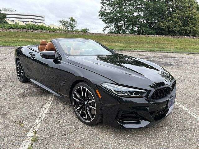 2025 BMW M8