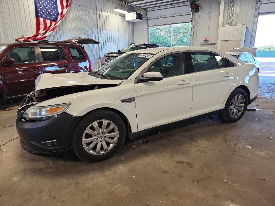 2010 FORD Taurus