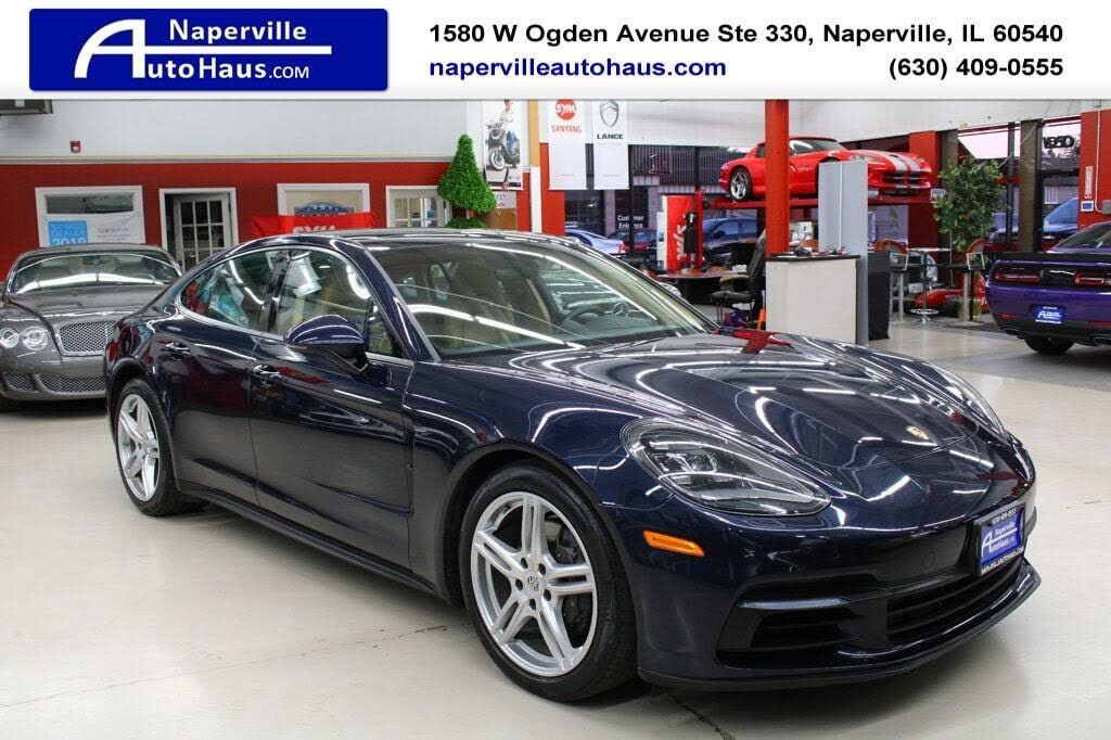 2019 PORSCHE Panamera