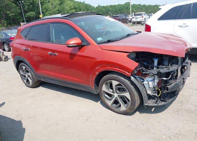 2016 HYUNDAI Tucson